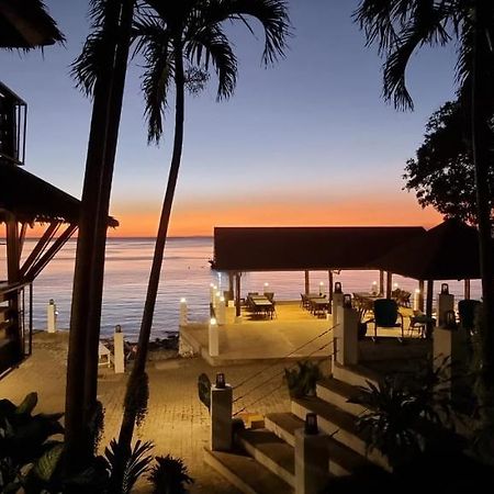 Aquaventure Reef Club Hotel Mabini  Eksteriør billede