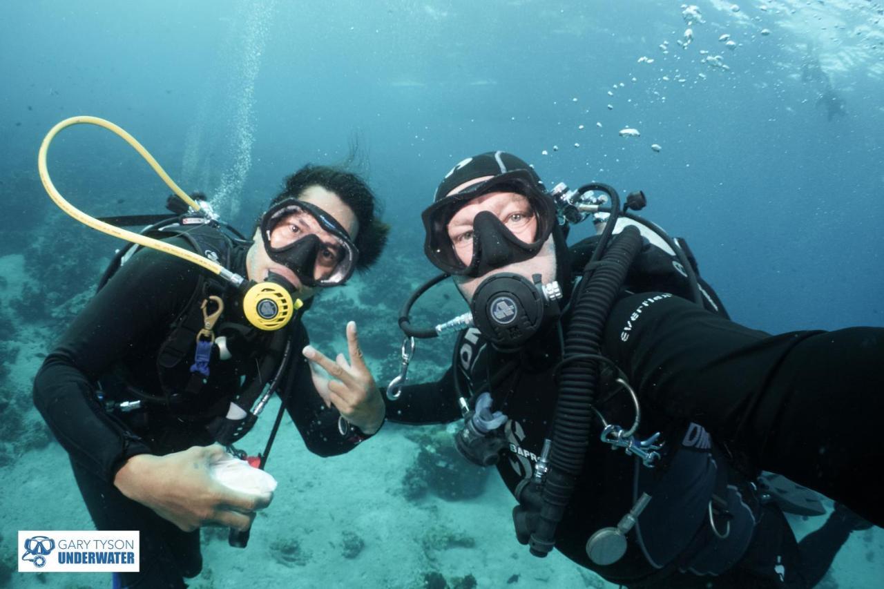 Aquaventure Reef Club Hotel Mabini  Eksteriør billede