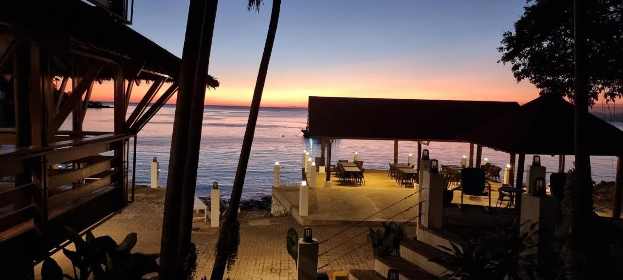 Aquaventure Reef Club Hotel Mabini  Eksteriør billede