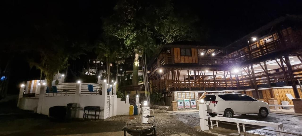 Aquaventure Reef Club Hotel Mabini  Eksteriør billede